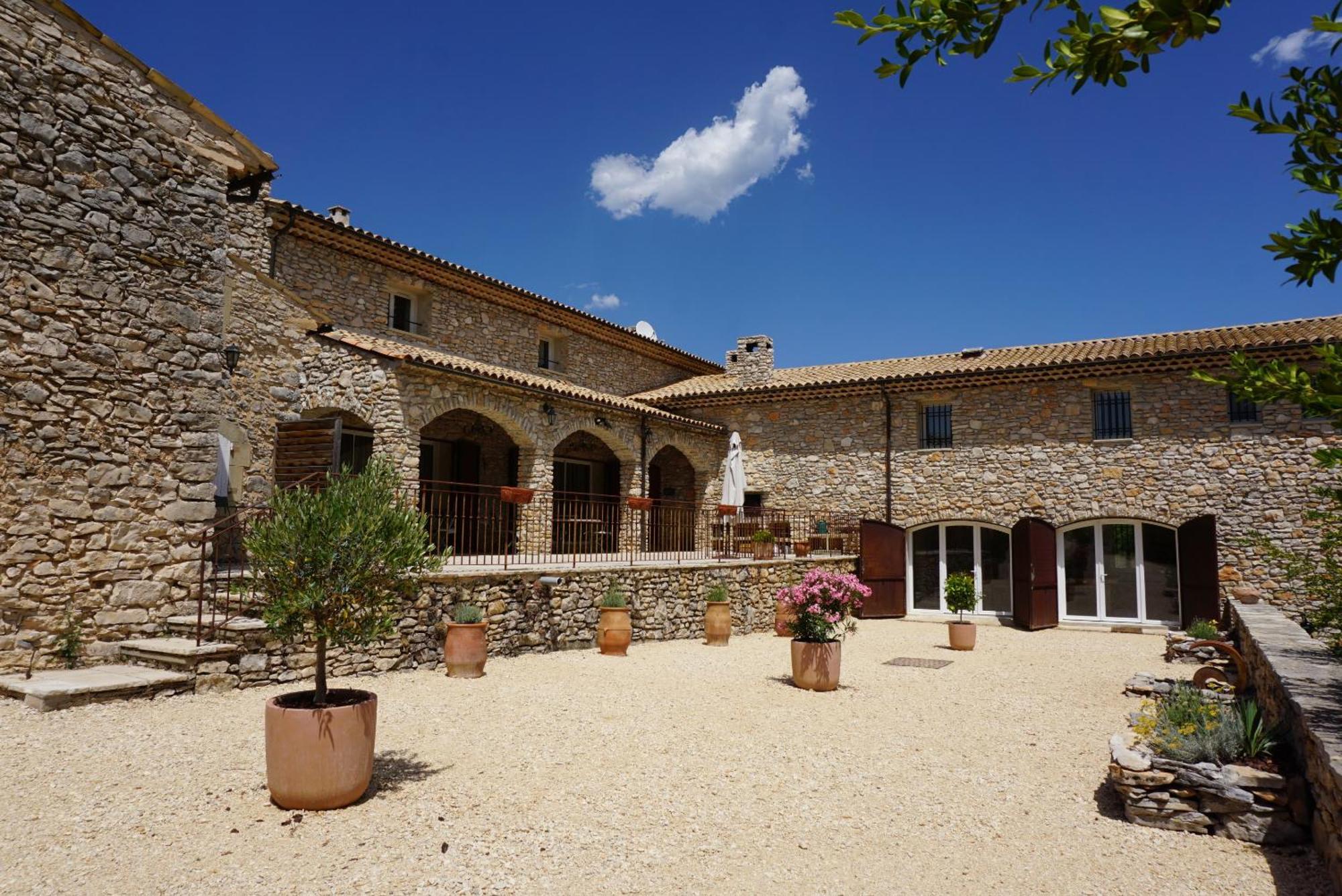 Hotel La Buisse Simiane-la-Rotonde Esterno foto